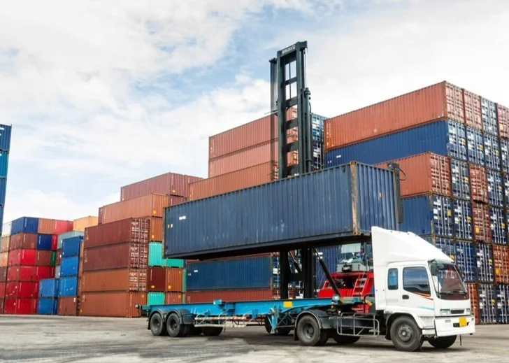 container-transport-service